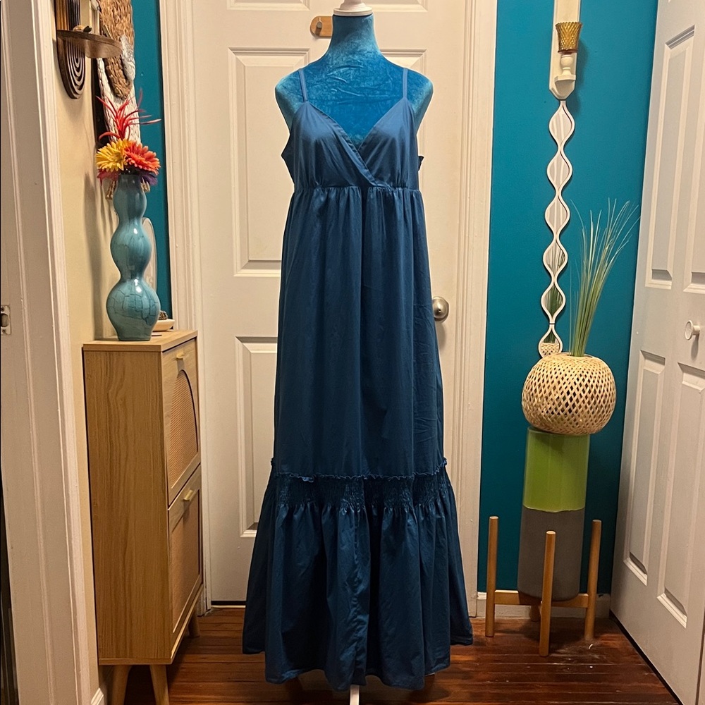 Elegant Blue Maxi Dress